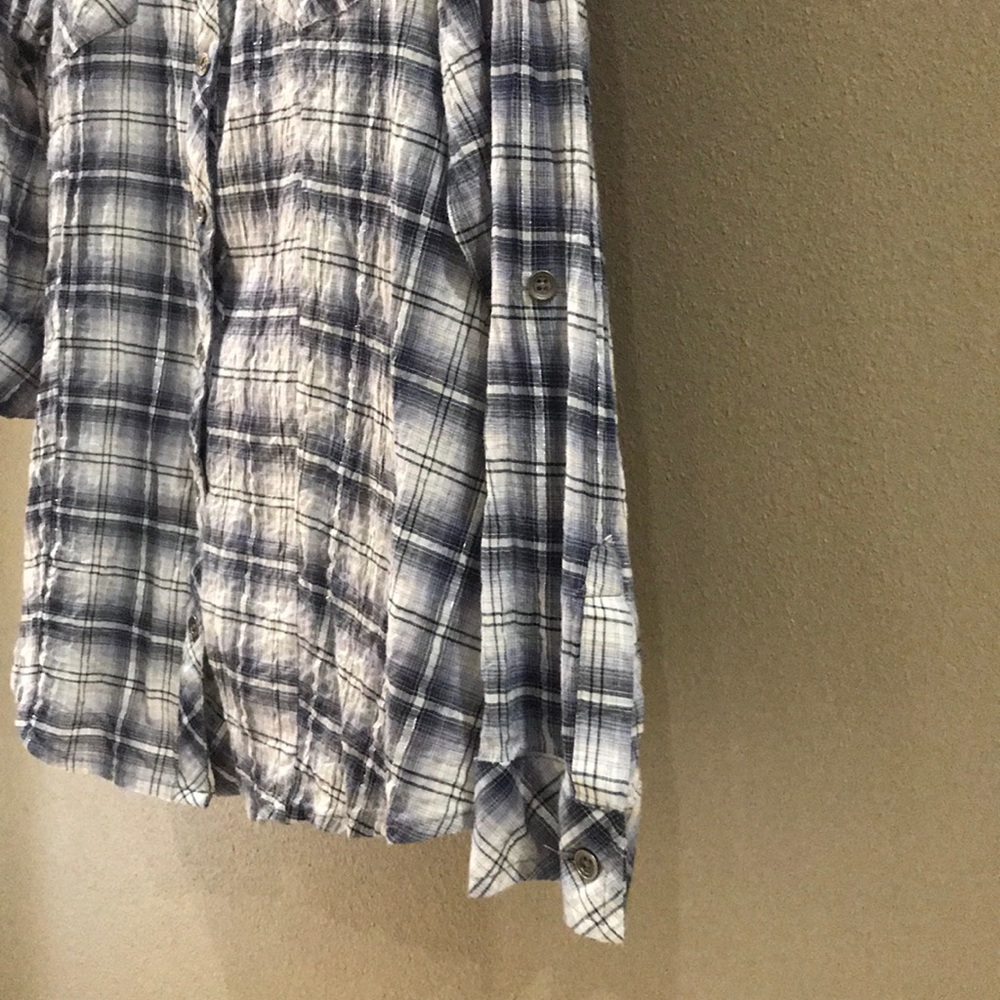 Long Sleeve Plaid Shirt - Picture 5 of 8